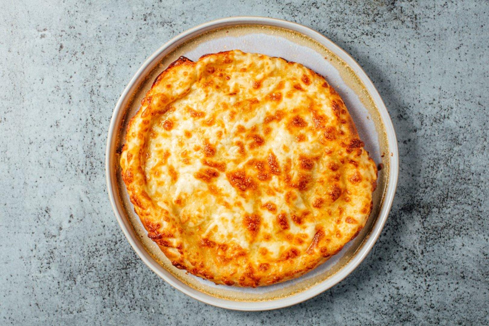 Megruli Khachapuri
