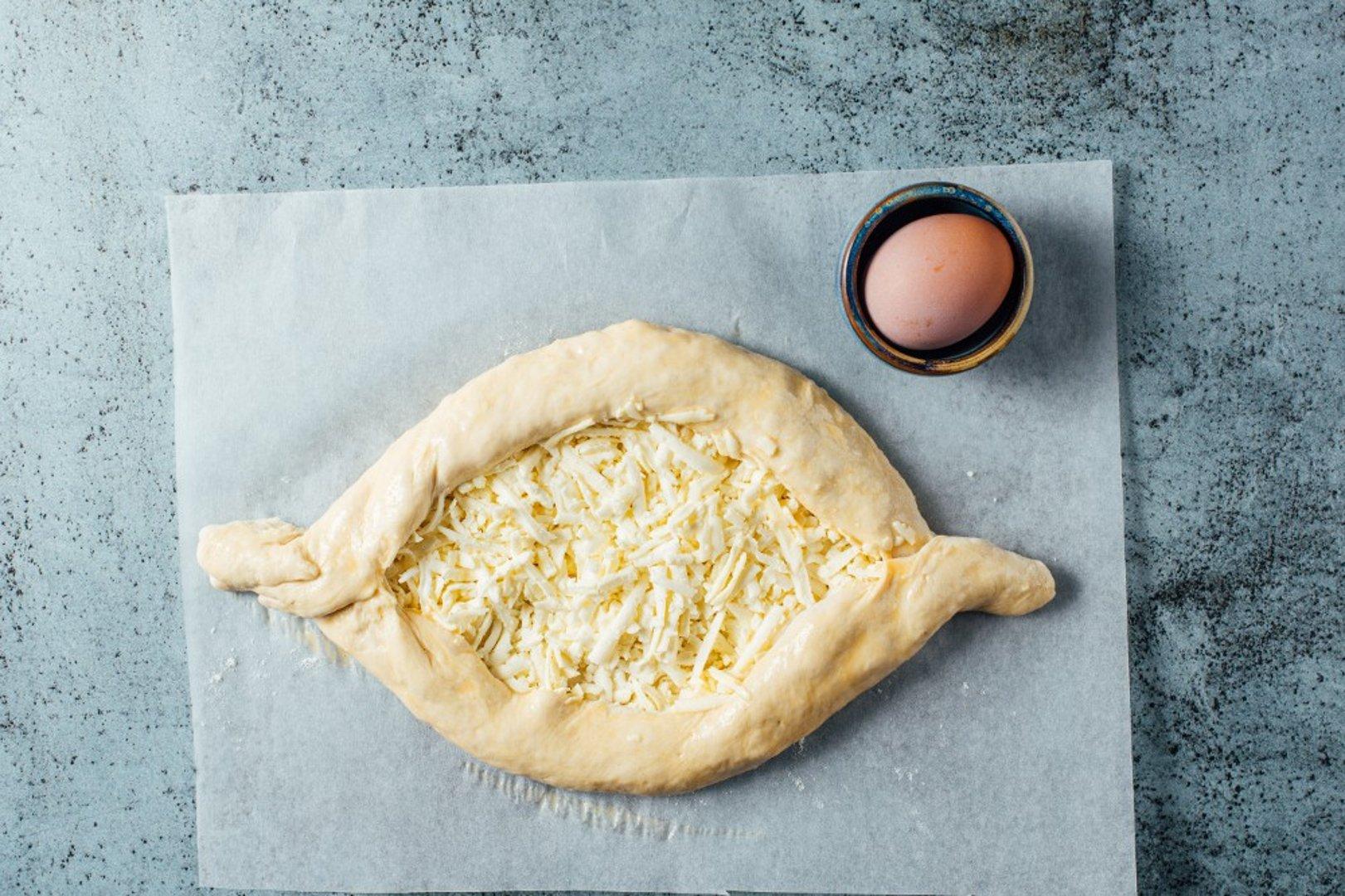 Raw Hachapuri adzhar