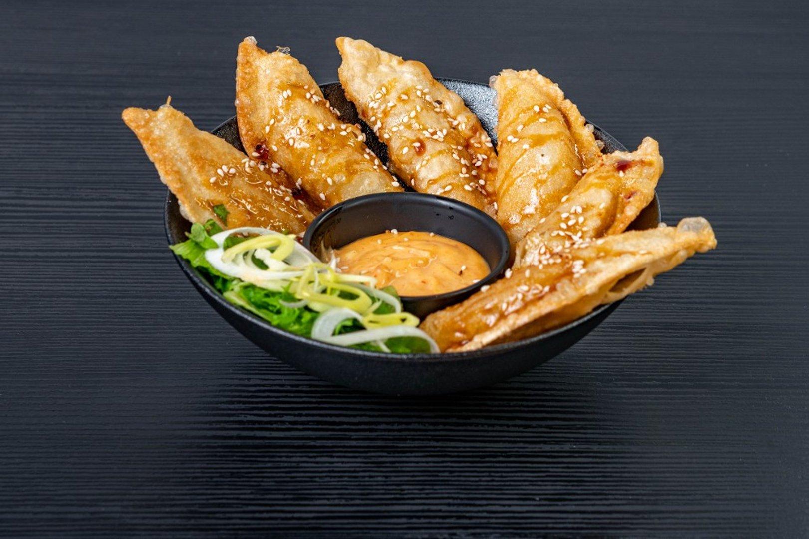 Gyoza pelmeenid