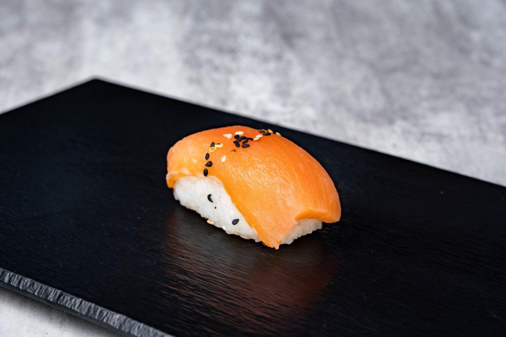 Nigiri Suitsulõhe 1tk