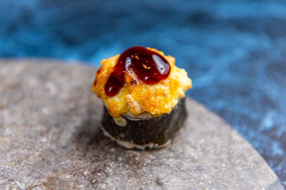 Baked Sapporo Chicken Maki 8 pcs.