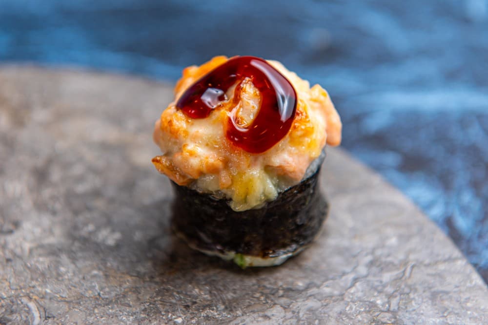 Baked Sapporo Salmon Maki 8 pcs.