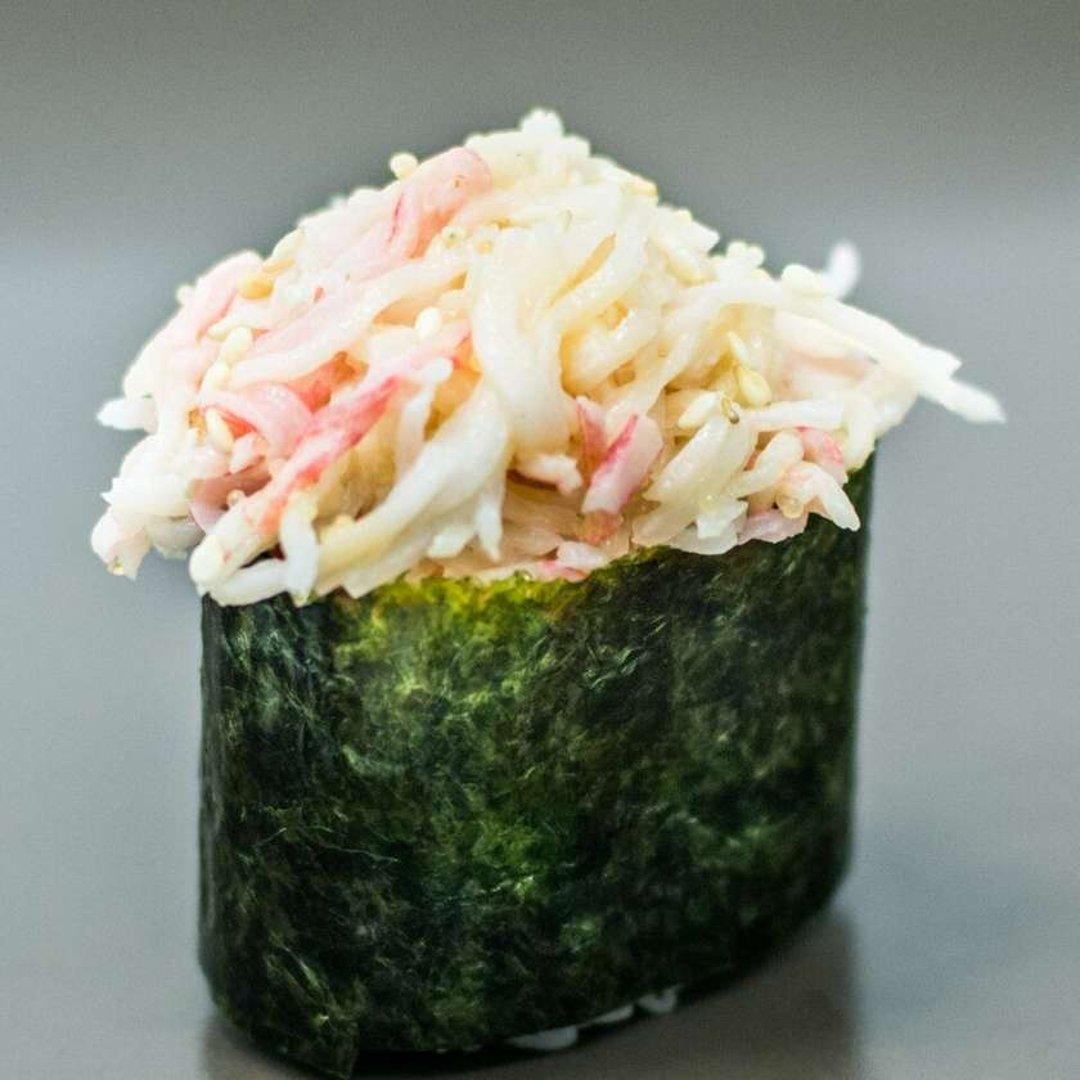 10. Snow crab sushi
