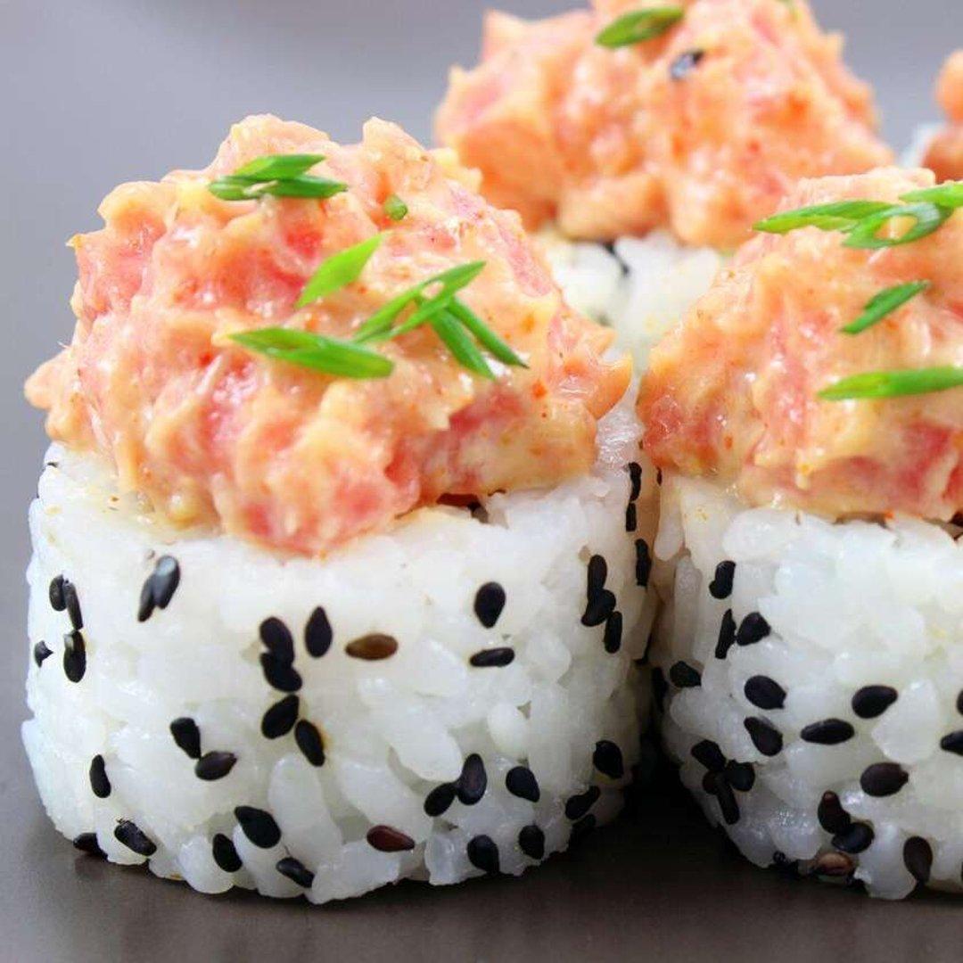 86. Spicy tuna tartar maki 8 pcs