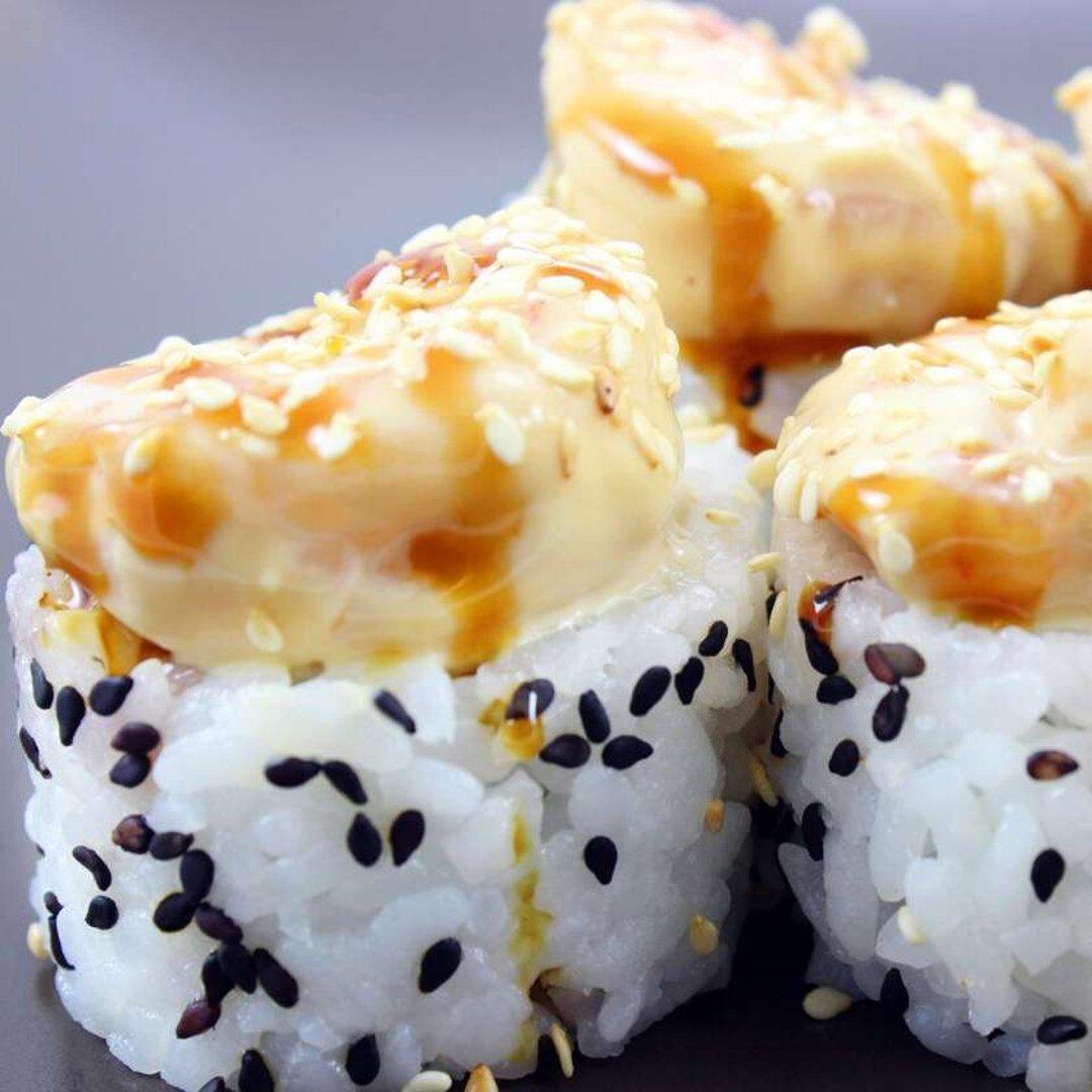 88. Spicy megaprawn maki 8 pcs