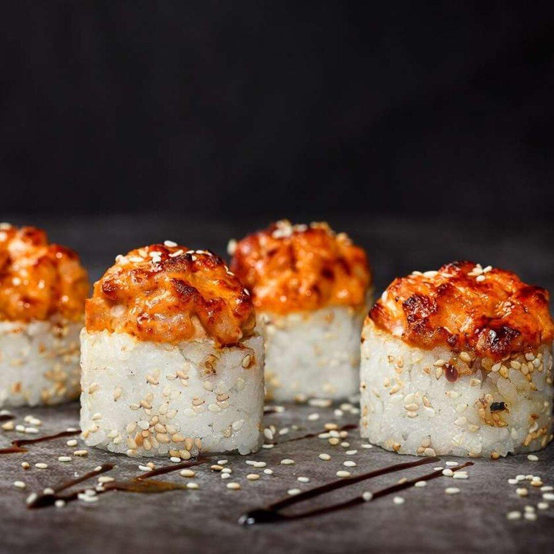 135. Maguro kimchi maki 8 pcs