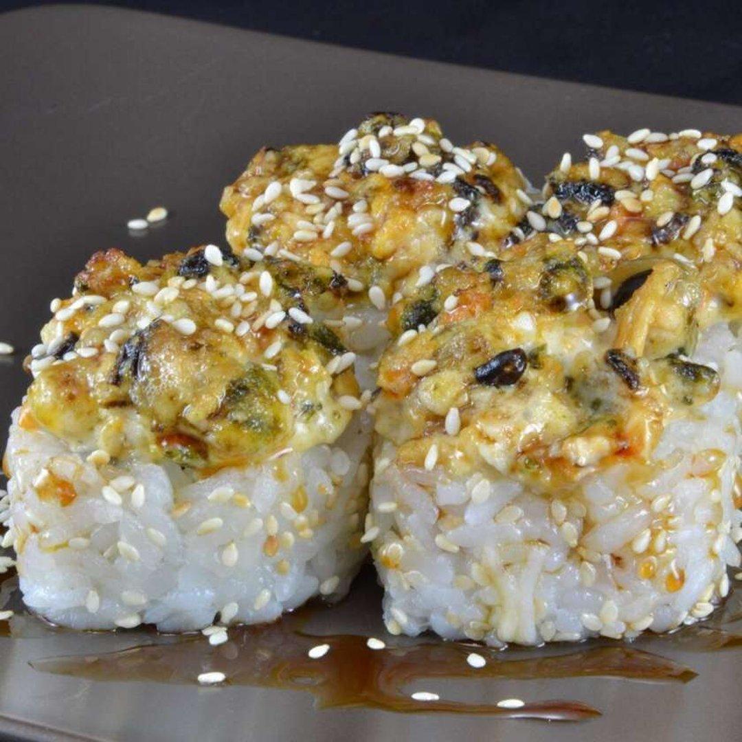 139. Warm eel maki 8 pcs