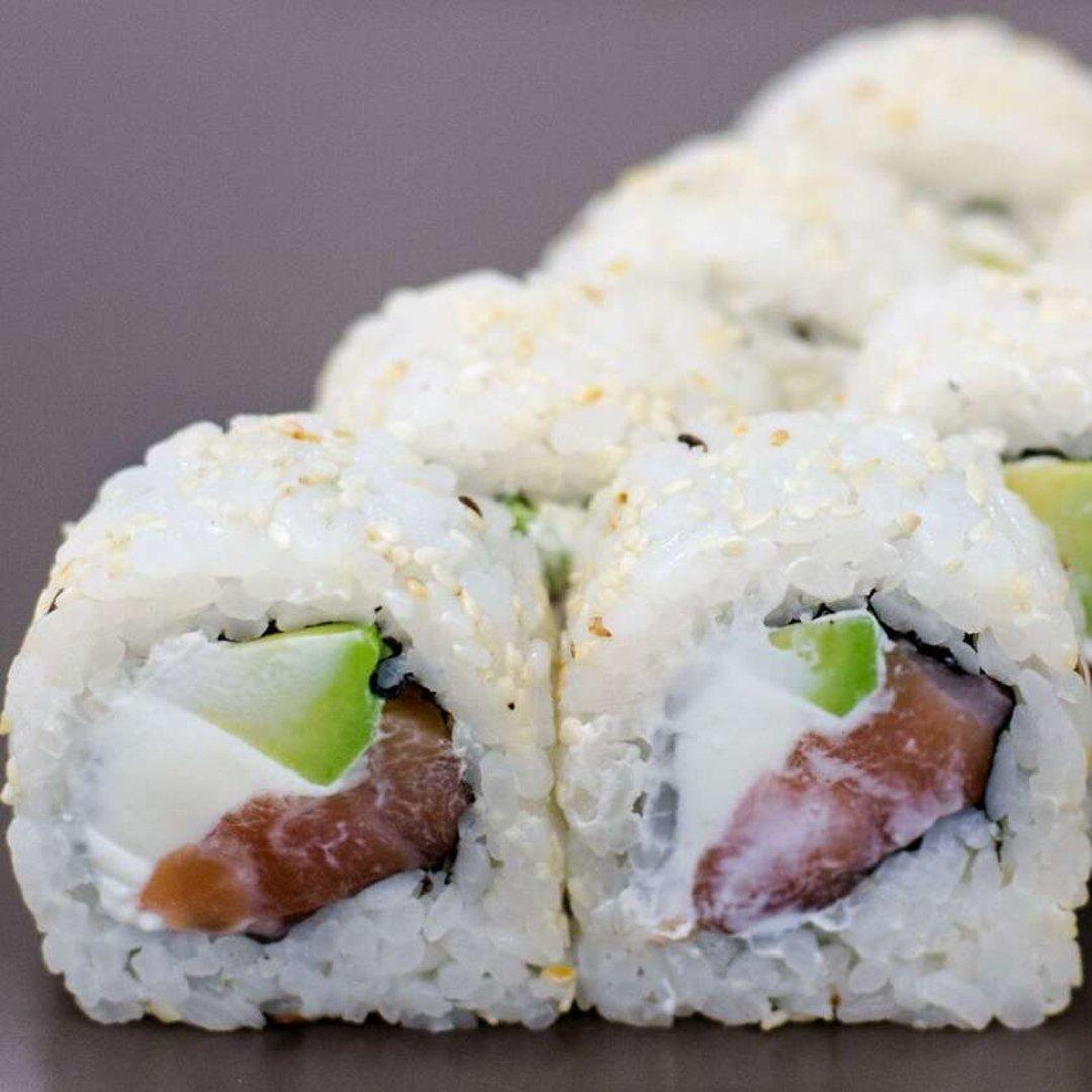63. Philadelphia tuna maki 8 pcs