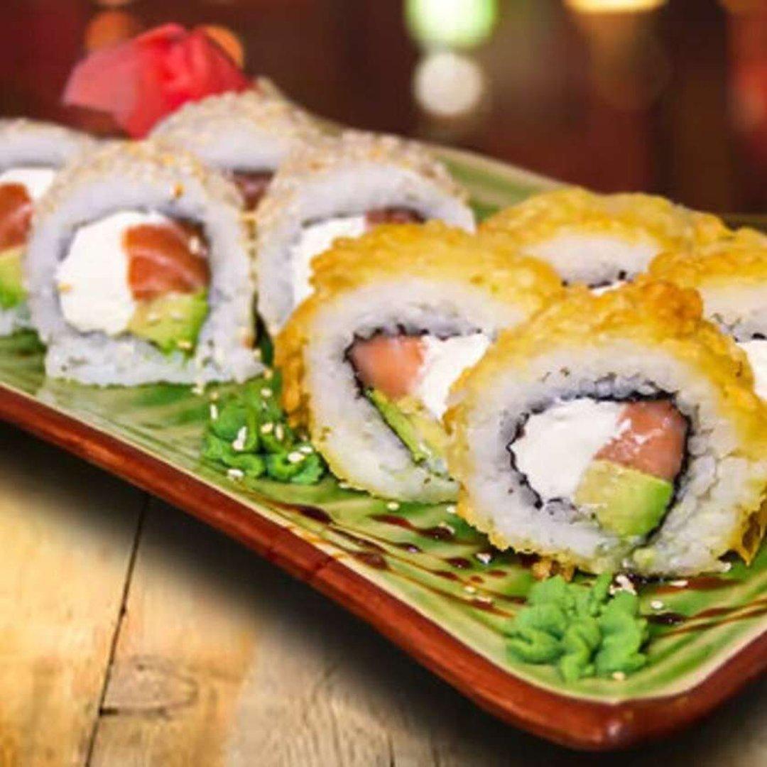 93. Philadelphia 4 pcs + Salmon Tempura 4 pcs