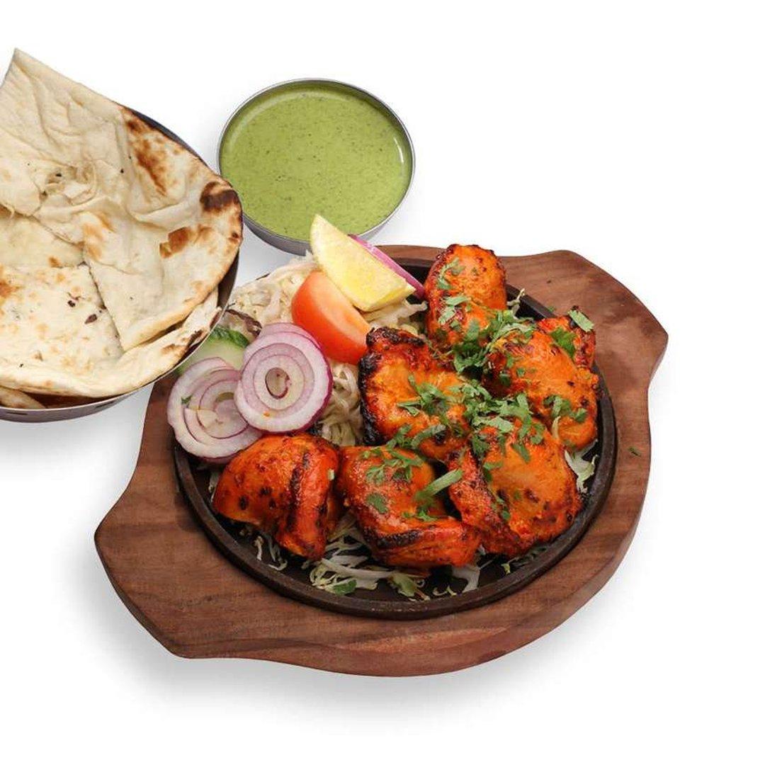 3. Tanduri kana tikka 🌶️