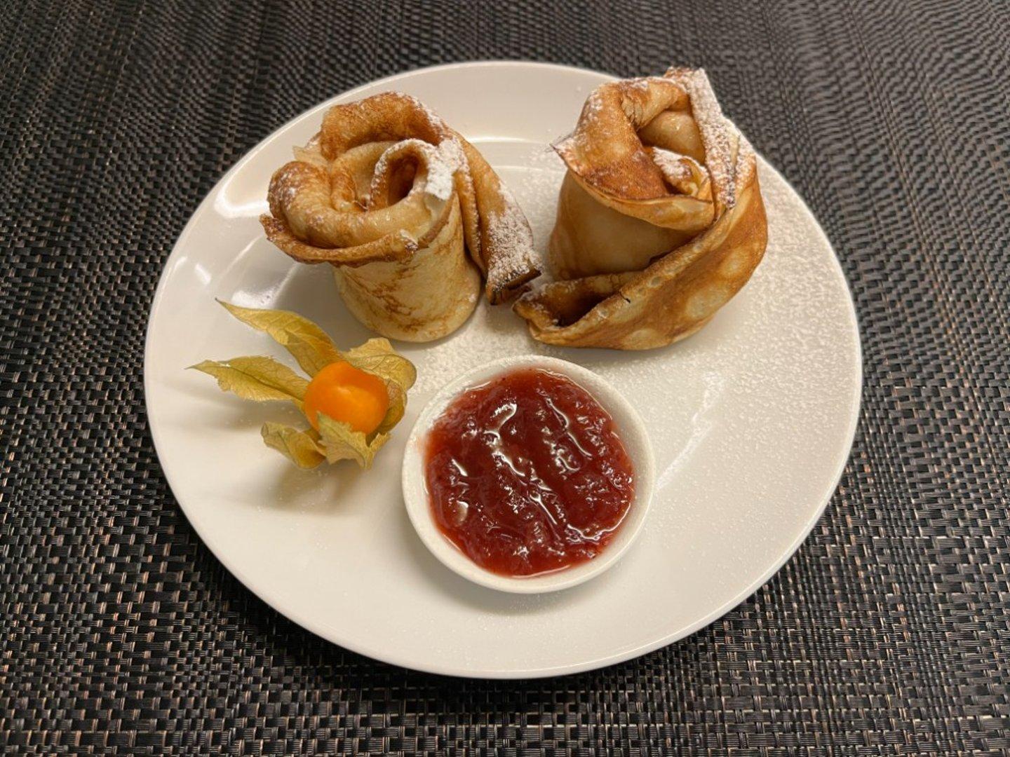 БЛИНЧИКИ С ВАРЕНЬЕМ