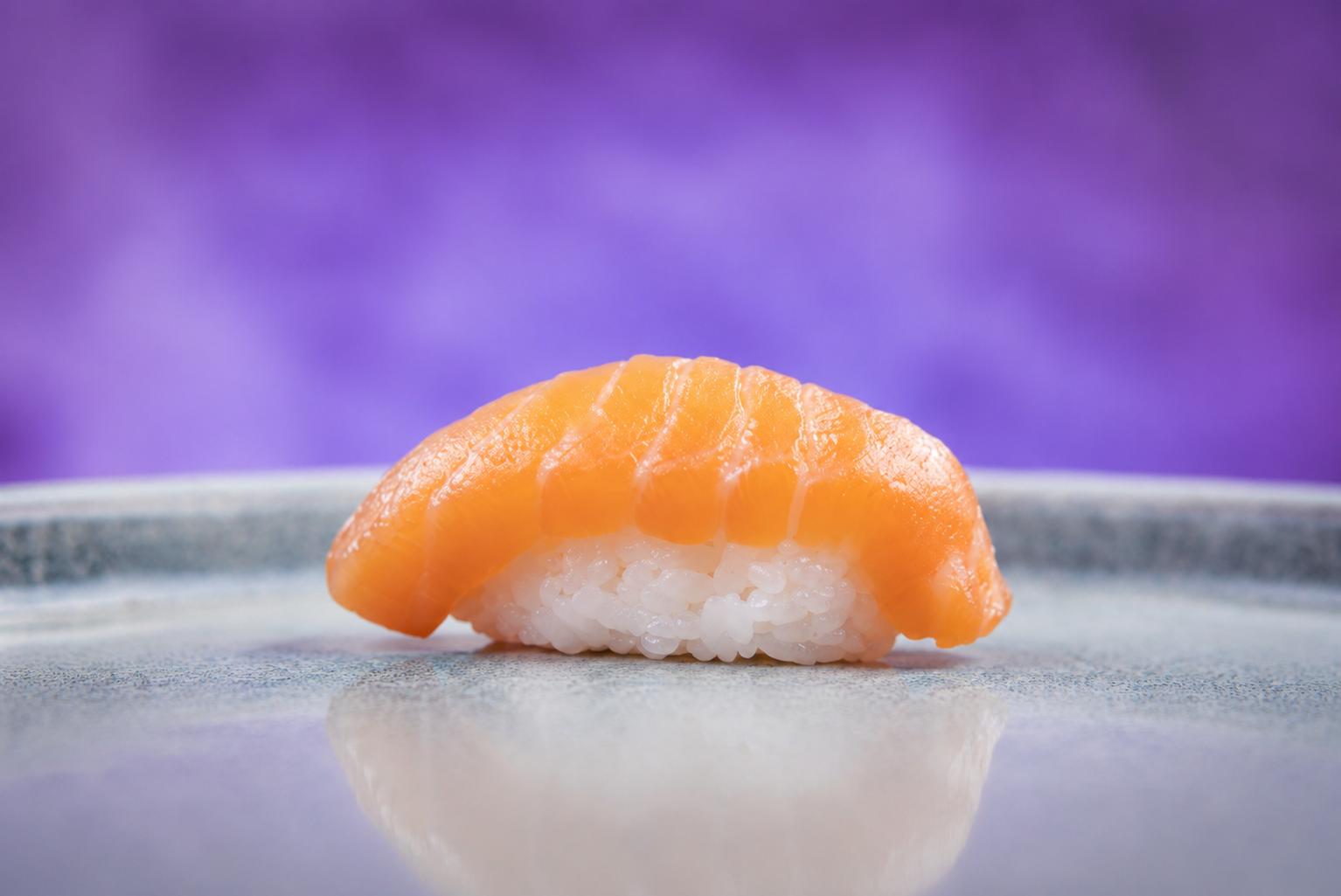 Sake nigiri