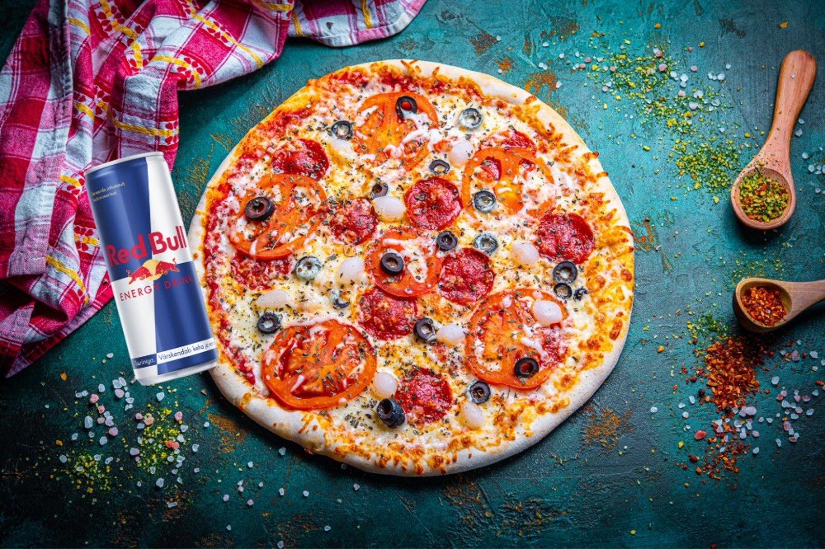 Pizza Double Pepperoni(28cm)+ Red Bull