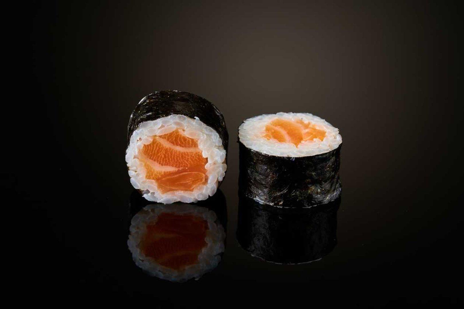 Salmon Hosomaki