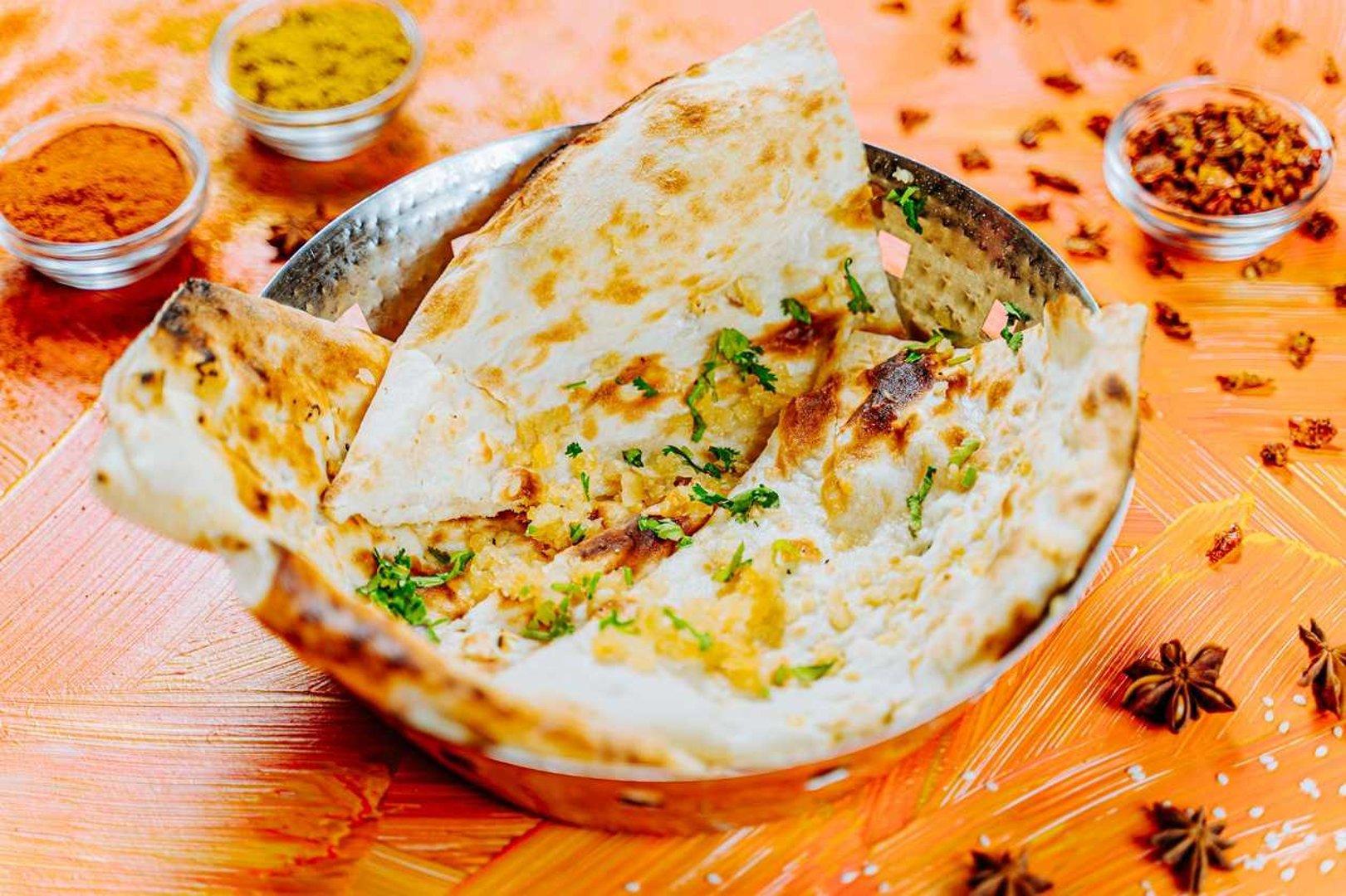 64. Küüslaugu naan