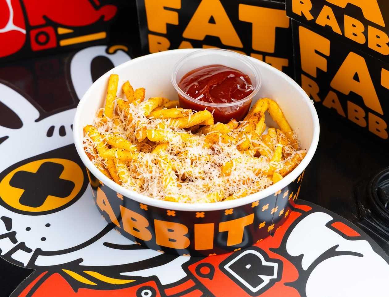 FRIES & KETCHUP
