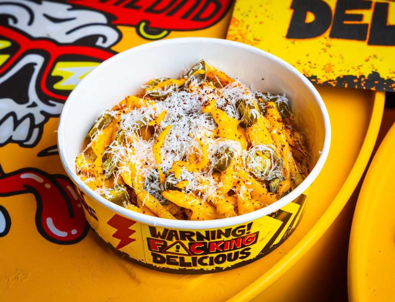 FRIES CHEDDAR & JALAPENO
